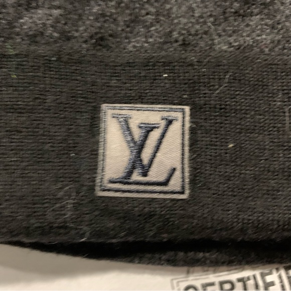Louis Vuitton Petit Damier Beanie - Picture 2 of 5